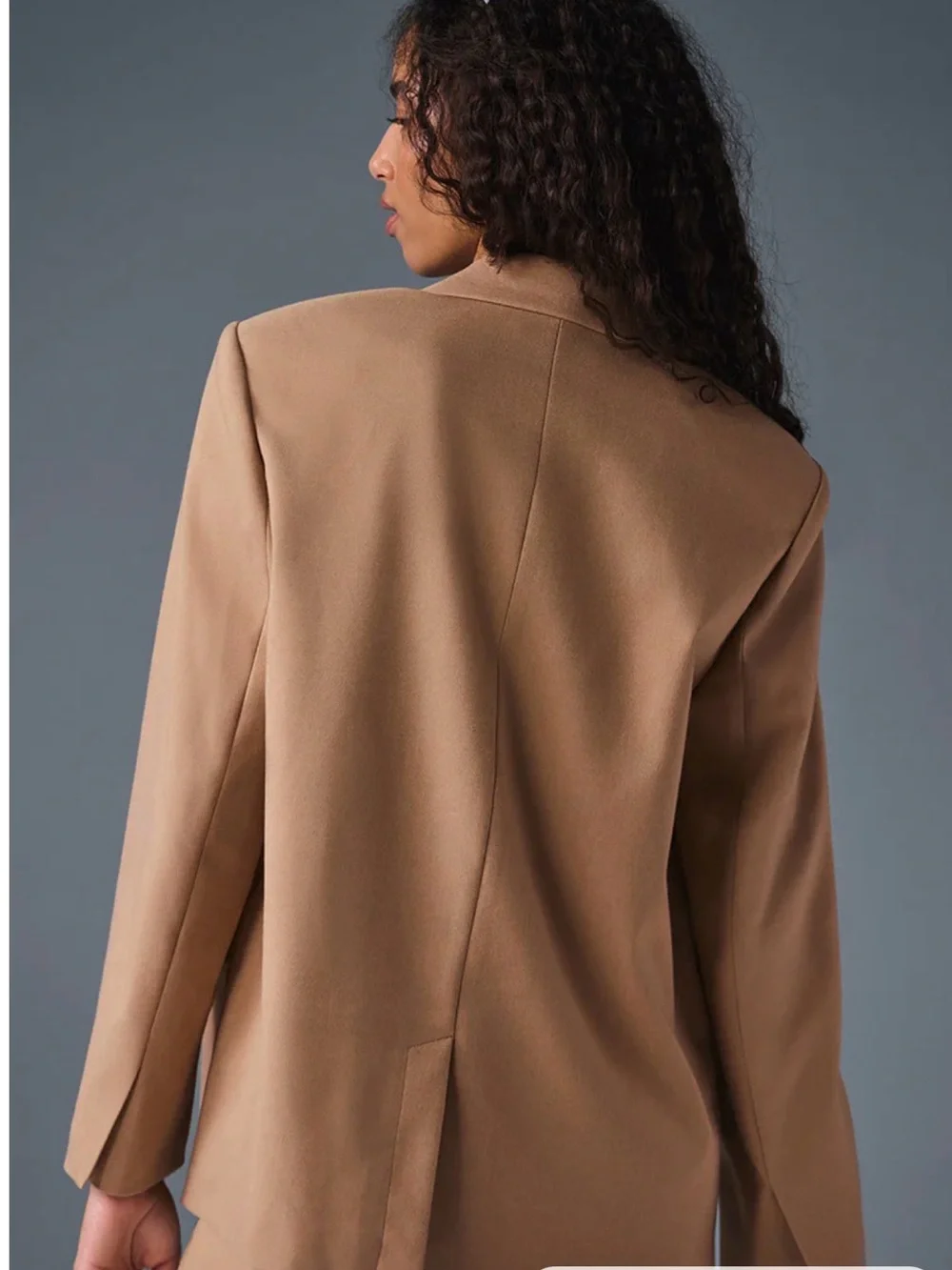 ALO Yoga First Class Blazer Toasted Almond